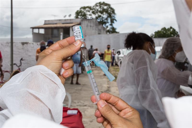 Ampla vacinação esgota vacinas contra Covid em SAJ