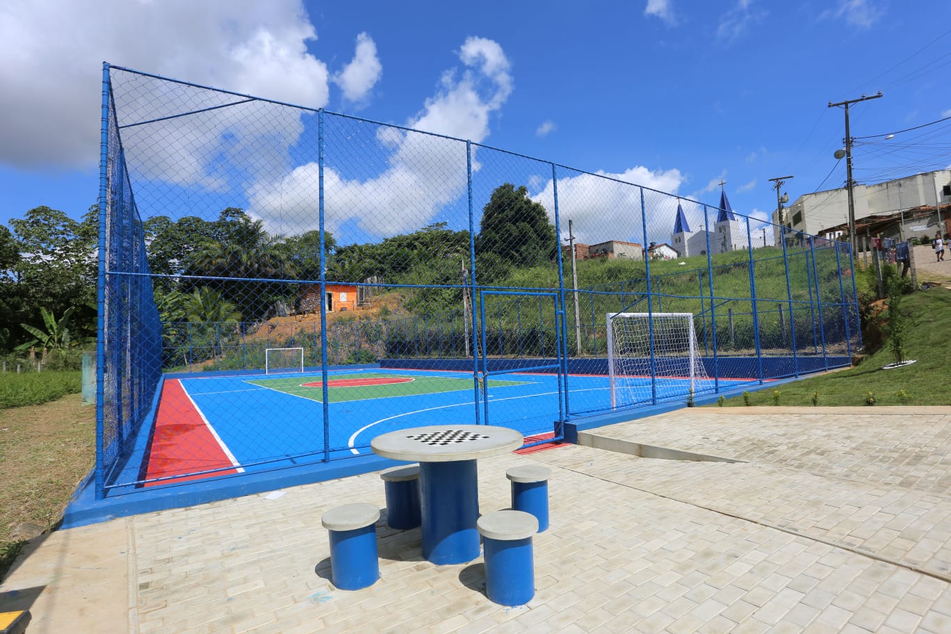 Prefeitura de Santo Antônio de Jesus realizou reinauguração da quadra poliesportiva do Bairro Santa Madalena