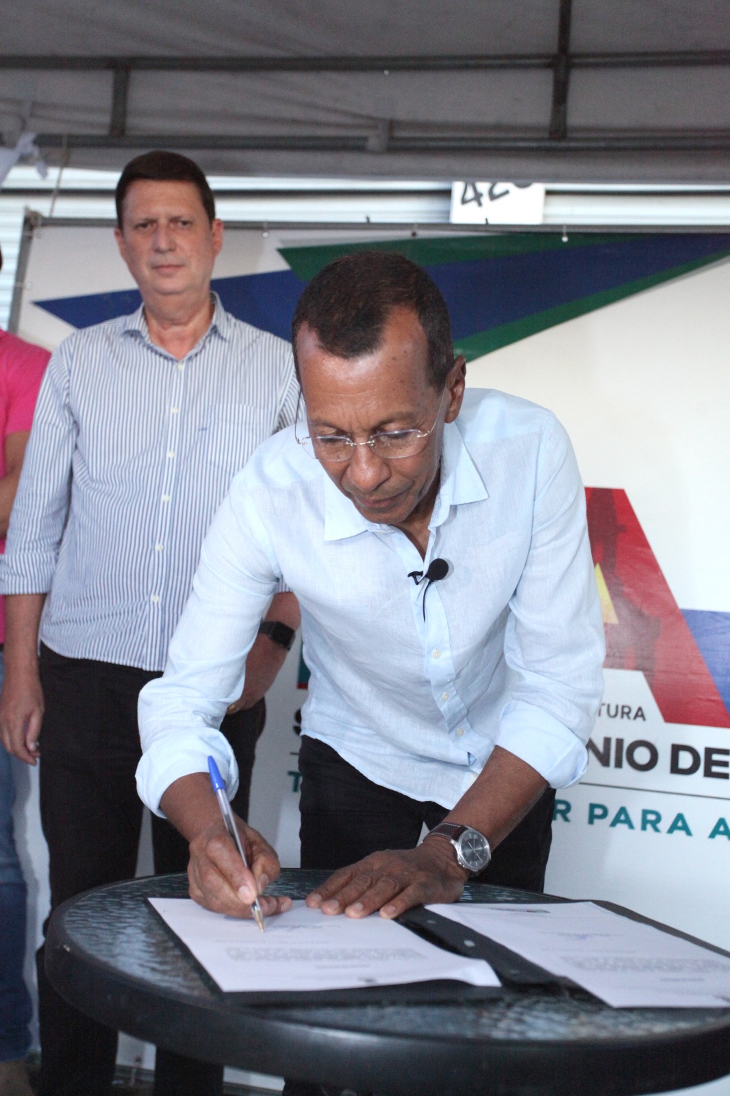 Prefeitura de Santo Antônio de Jesus realizou assinatura de ordem de serviço para construção de três portais nas entradas da cidade