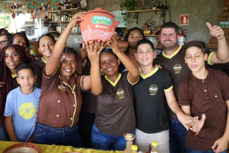 Prefeitura de Santo Antônio de Jesus celebra a conquista, pela 8ª vez, do Troféu Panela de Bairro da TV Bahia